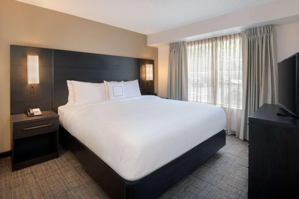 Sonesta ES Suites Atlanta Kennesaw Town Center image 13