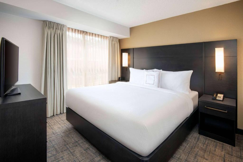 Sonesta ES Suites Atlanta Kennesaw Town Center image 14